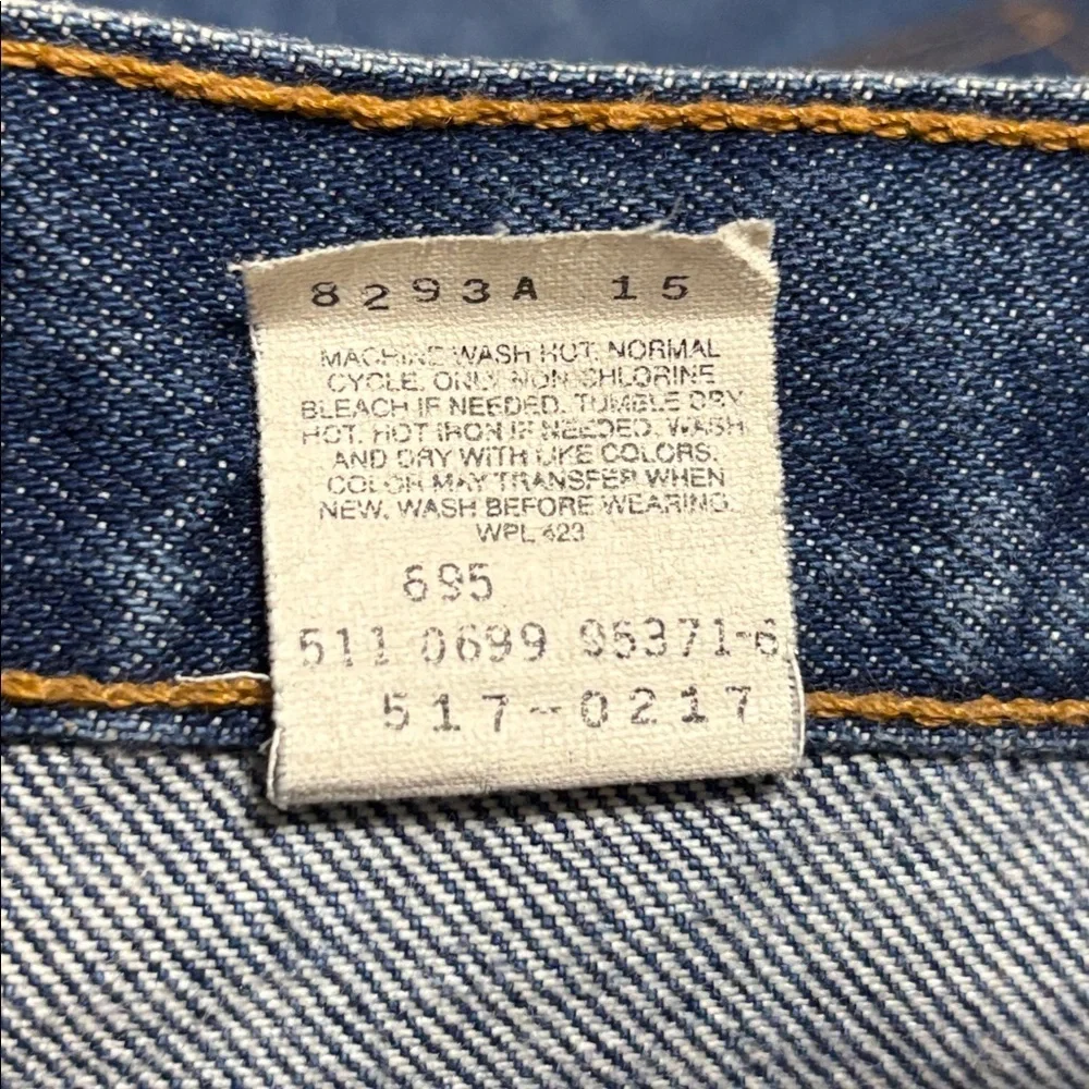 VTG Levi’s 517 Bootcut Jeans Made in USA 33x34 Red Tab Distressed Hem